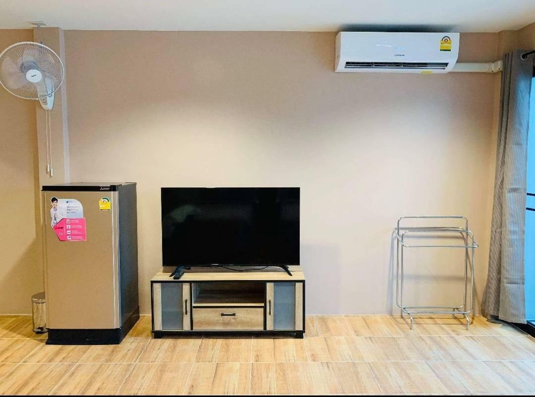 Icon Hostel Bangkok Bagian luar foto